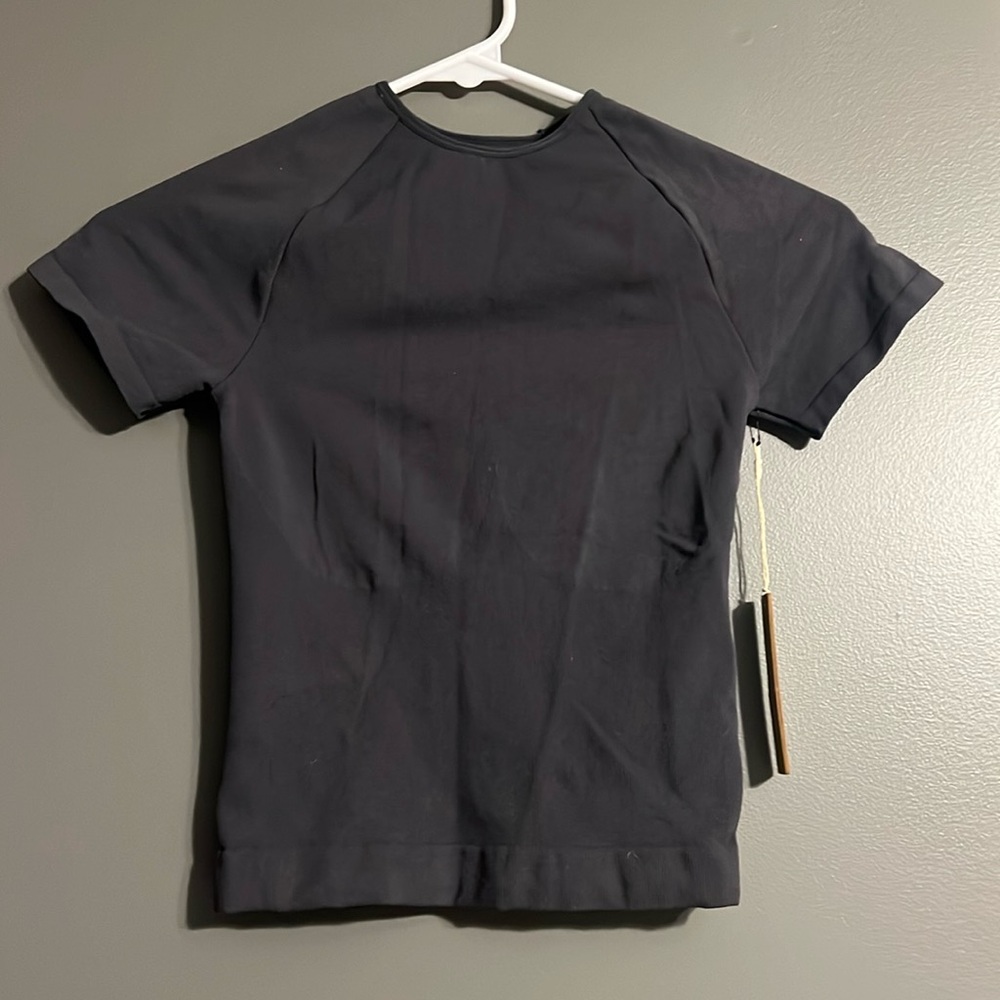 NWT SKIMS Contour Lounge Recycled Nylon Short Sleeve T-Shirt Sz. XXS/XS Ash